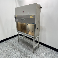 Nuaire LabGard ES 6' BioSafety Cabinet image 1